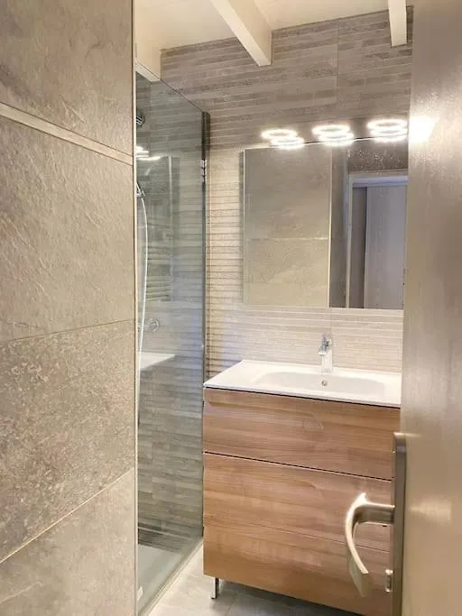 Le Chalet 102. 3 Chambres. Terrasse. Parking. Wifi Cauterets 0*,